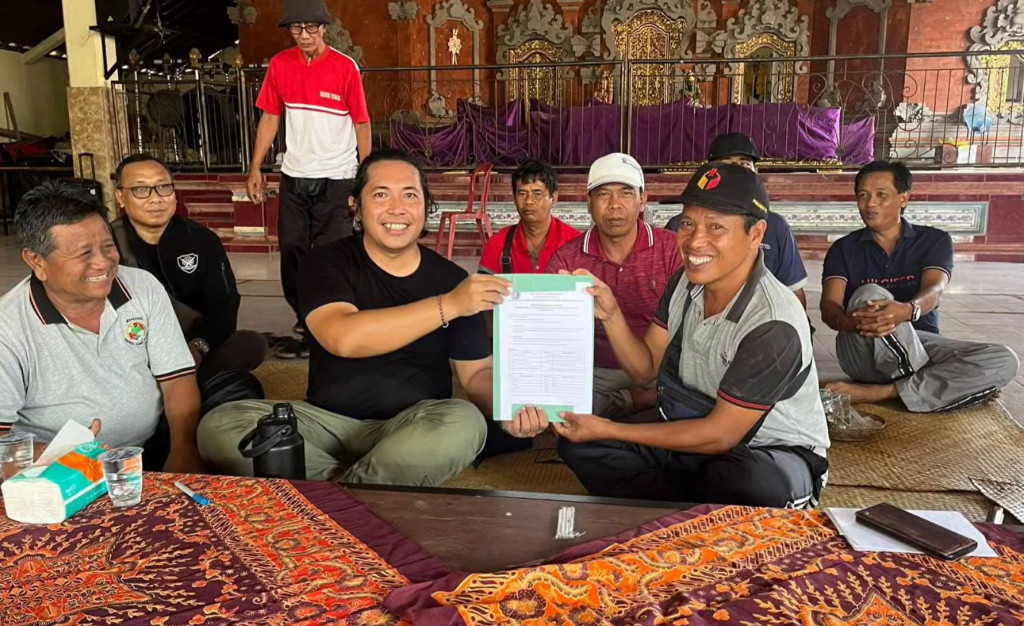 PEMBANGUNAN GOT JALAN  LINGKUNGAN BR. TAMAN